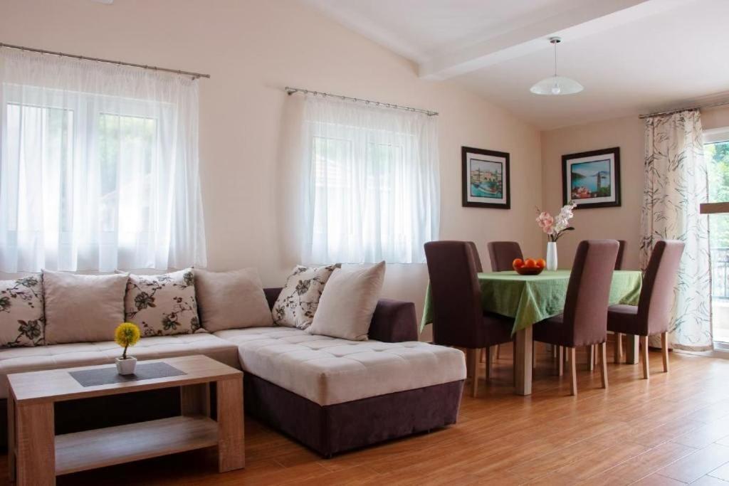 Veron Apartments Kotor Phòng bức ảnh