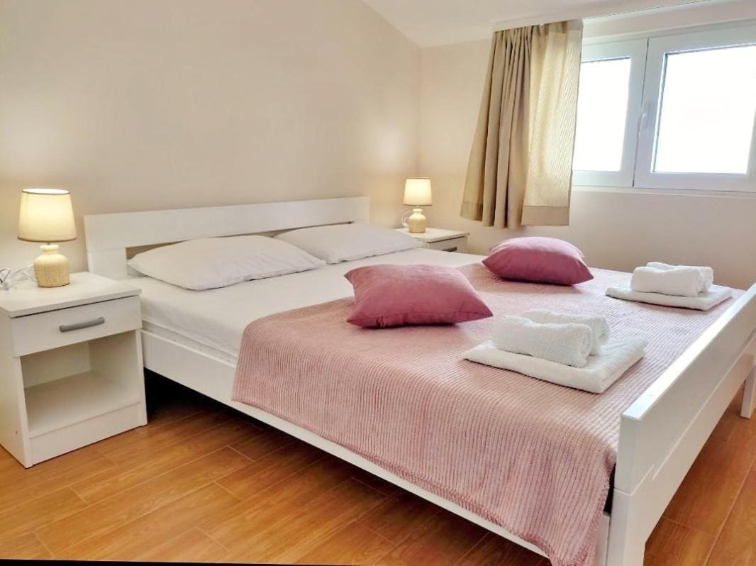 Veron Apartments Kotor Phòng bức ảnh