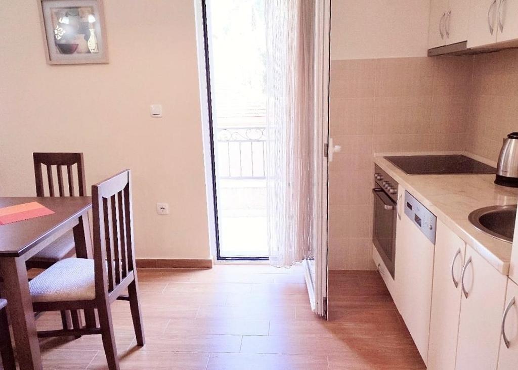Veron Apartments Kotor Phòng bức ảnh
