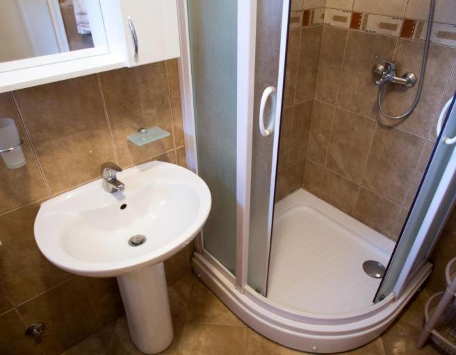 Veron Apartments Kotor Phòng bức ảnh